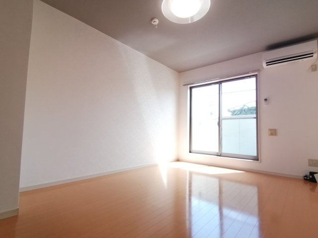 クレフラスト苦竹駅北の居間・リビング