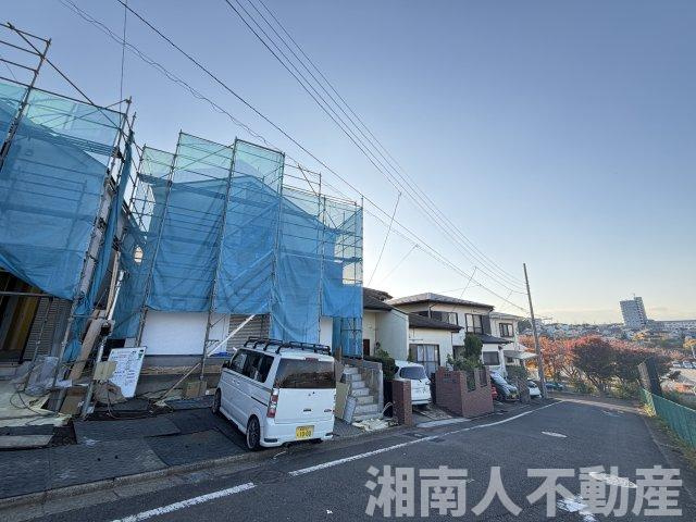 藤沢市天神町２丁目５－４新築戸建ての前面道路含む現地写真|前面道路含む現地写真です