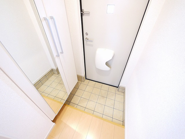 サンセレノ　ＷＡＢＩの玄関|落ち着いた玄関です