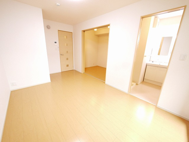 サンセレノ　ＷＡＢＩの居間・リビング