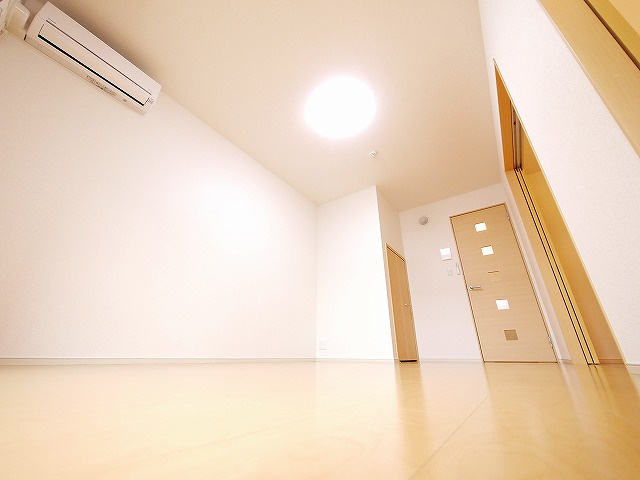 サンセレノ　ＷＡＢＩの居間・リビング