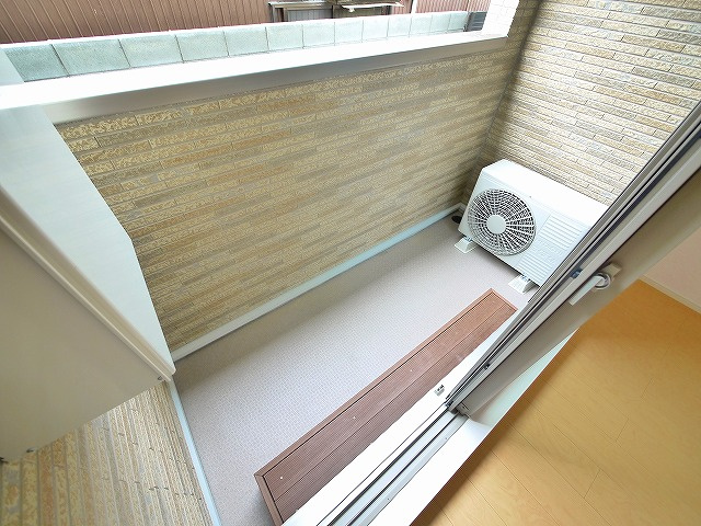 サンセレノ　ＷＡＢＩのバルコニー|外からの目が気にならないバルコニーで洗濯物が干せます