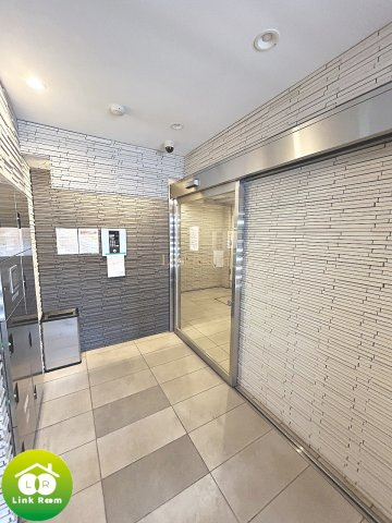 スカイコート清澄庭園のエントランス