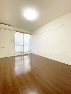 【居間・リビング】 | リブリ・浜竹 | フローリング仕様の洋室♪