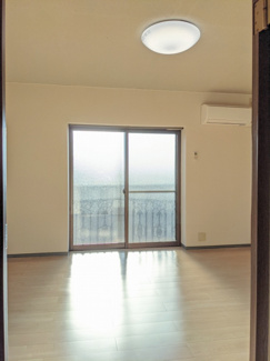 【洋室】 | ジュネスビバーチェ