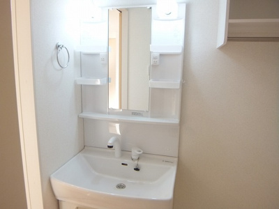 【洗面所】 | ジェルメ・グラン | スペースが確保できる洗面所です