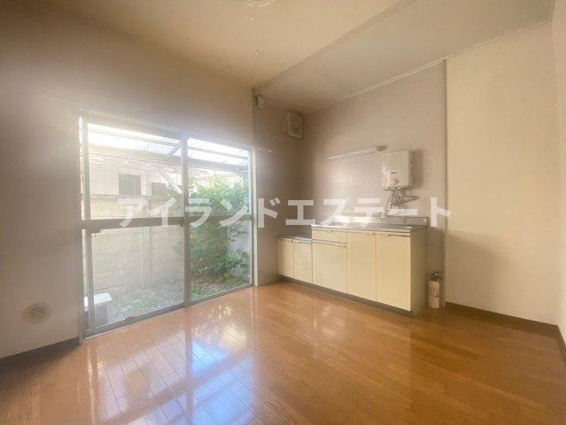 野沢メゾネット　礼金0　2人入居相談可　メゾネットの居間・リビング