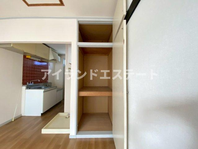 ヴィラ桜新町　敷金0　礼金0　陽当たり良好　の収納