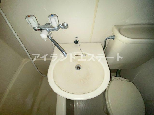 ヴィラ桜新町　敷金0　礼金0　陽当たり良好　の洗面所