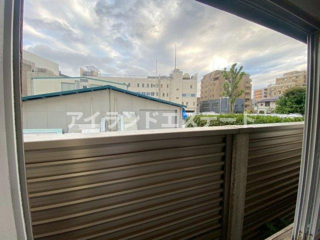 10FLATS　駅近　室内洗濯機置場　南向きの展望