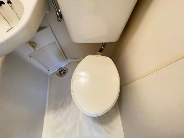 小泉マンション　礼金0　ネット無料　角部屋のトイレ