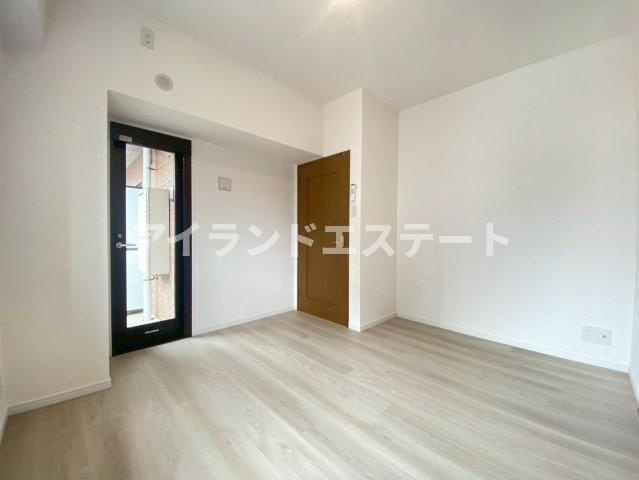 SOCIETY KAKINOKIZAKA ANNEX　敷地内駐車場有　オートロック　ファミリー向けの洋室