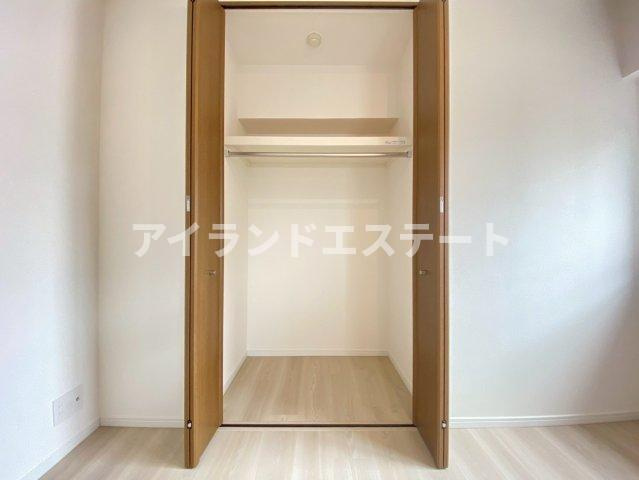 SOCIETY KAKINOKIZAKA ANNEX　敷地内駐車場有　オートロック　ファミリー向けの収納