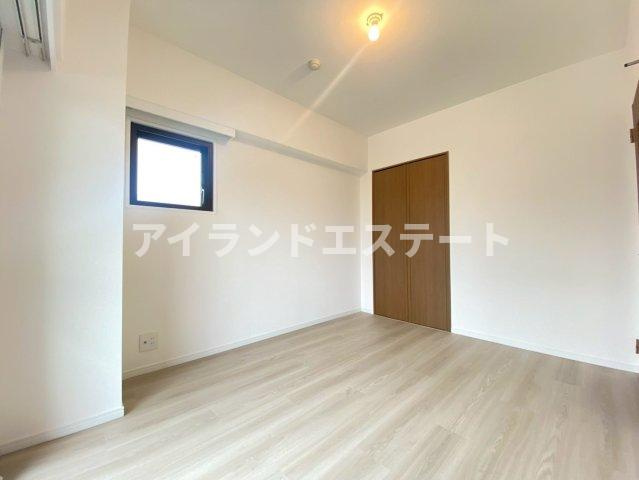 SOCIETY KAKINOKIZAKA ANNEX　敷地内駐車場有　オートロック　ファミリー向けの洋室