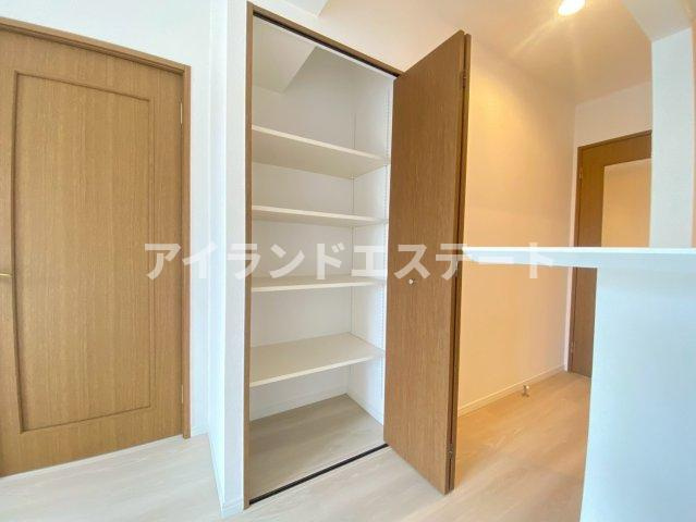 SOCIETY KAKINOKIZAKA ANNEX　敷地内駐車場有　オートロック　ファミリー向けの収納