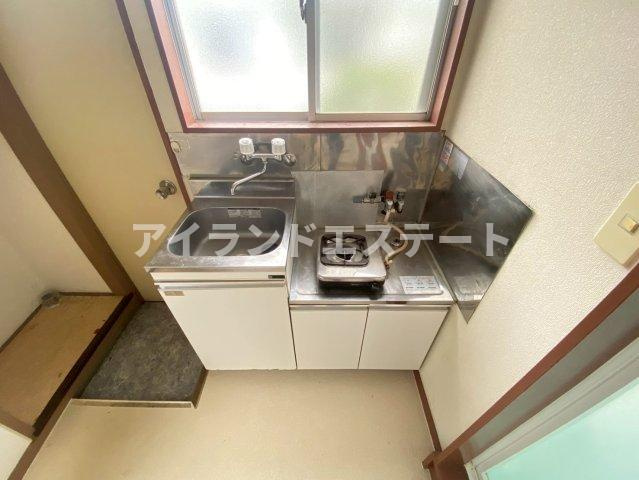 エビネハイツ　敷金0　礼金0　室内洗濯機置場　バストイレ別のキッチン