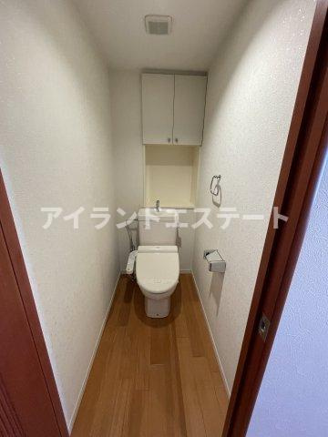 ジェイパーク駒沢大学ルミナヴェール　分譲　3方角部屋　ルーフバルコニーのトイレ