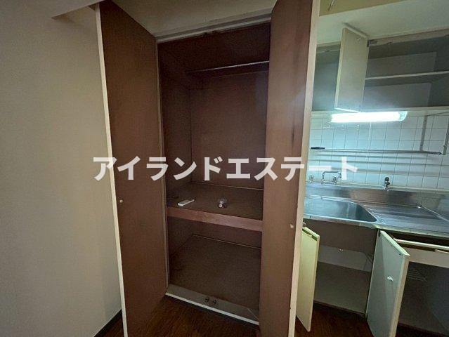 エクセルハイム駒沢　駅近　陽当たり良好　事務所相談可の収納