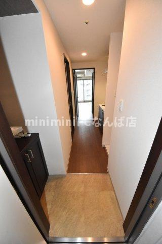 W-STYLE北浜の玄関