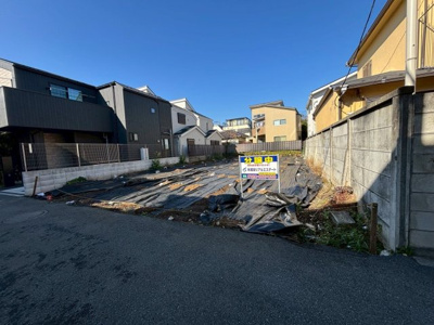 【前面道路含む現地写真】 | 杉並区成田東３丁目売地（B区画） | 南道路で陽当たりが良い立地です。