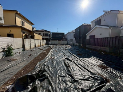 【前面道路含む現地写真】 | 杉並区成田東３丁目売地（B区画） | 落ち着きがある第１種低層エリアの住環境