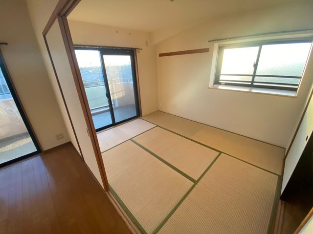 サニーフォレスト藤原壱番館の和室