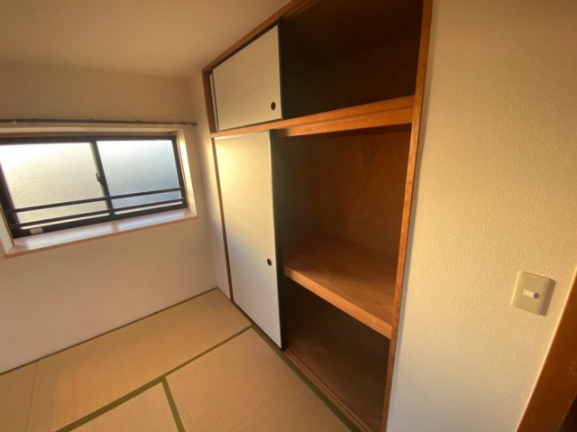 サニーフォレスト藤原壱番館の収納