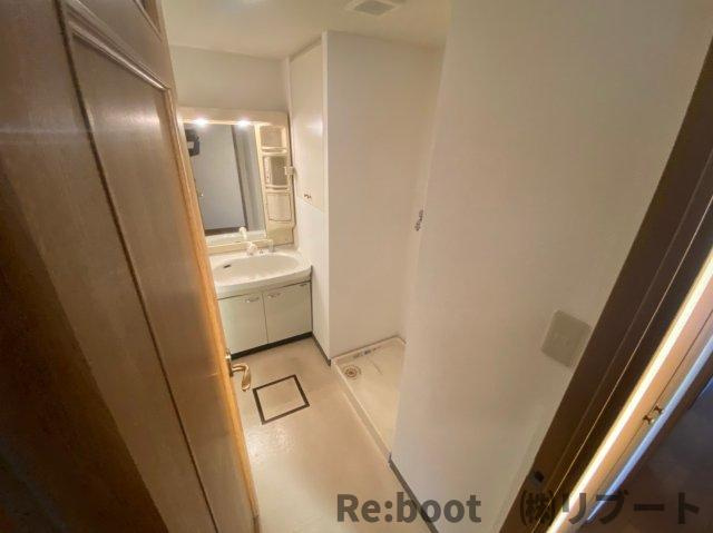 サニーフォレスト藤原壱番館の独立洗面台