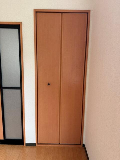 メゾン薫の寝室|洋室６畳