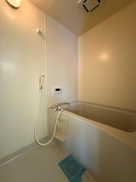 メゾン薫の浴室