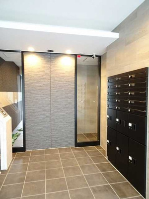 【エントランス】 | シュバリエ