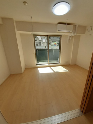 【洋室】 | シュバリエ