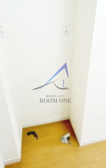 パーシモン　ガーデン　サエキの設備|洗濯機置き場です。