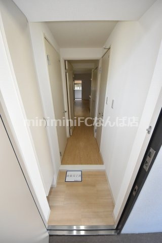 レクシア千代崎民泊可の玄関