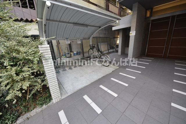 レクシア千代崎民泊可のエントランス