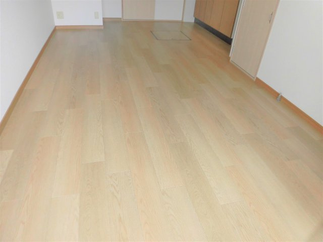 グロリアガーデンAの居間・リビング|イメージ写真