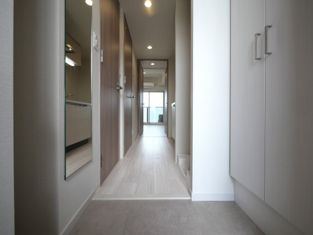 プレサンス緑橋ソレアスの玄関