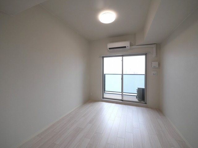 プレサンス緑橋ソレアスの居間・リビング