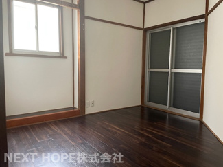 【洋室】 | 尼崎市蓬川町中古戸建 | １階洋室です♪二面採光の明るい室内です！！ぜひ現地をご確認ください！！