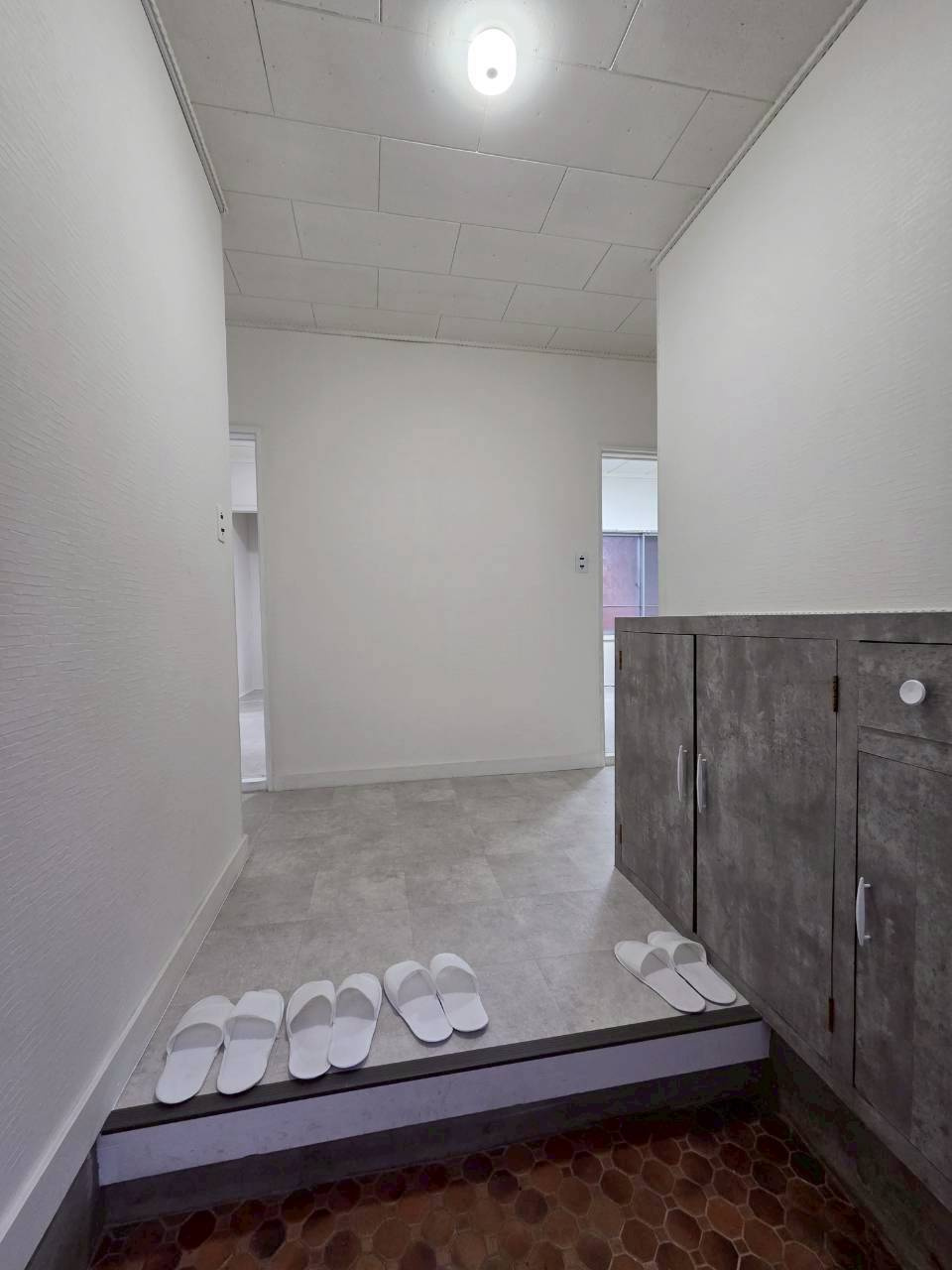 別保7-109貸家の玄関