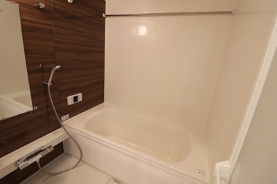 【浴室】 | フォンテーヌC | きれいなお風呂です