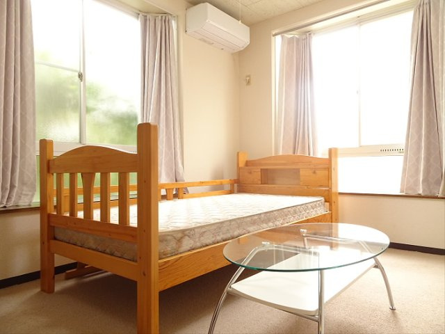 西垣アパートの居間・リビング