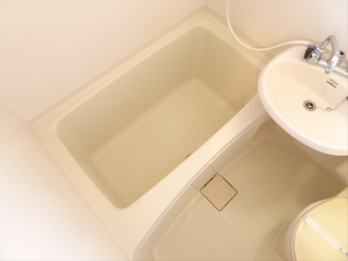 西垣アパートの浴室