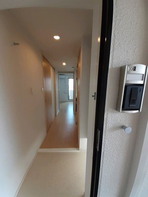 【玄関】 | トゥーレン コティ