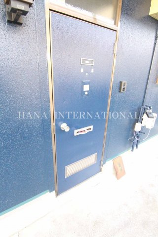 ファミーユ佐藤の玄関