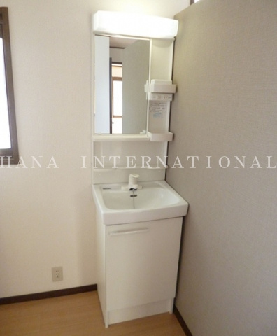 ファミーユ佐藤の洗面所|他部屋参考写真