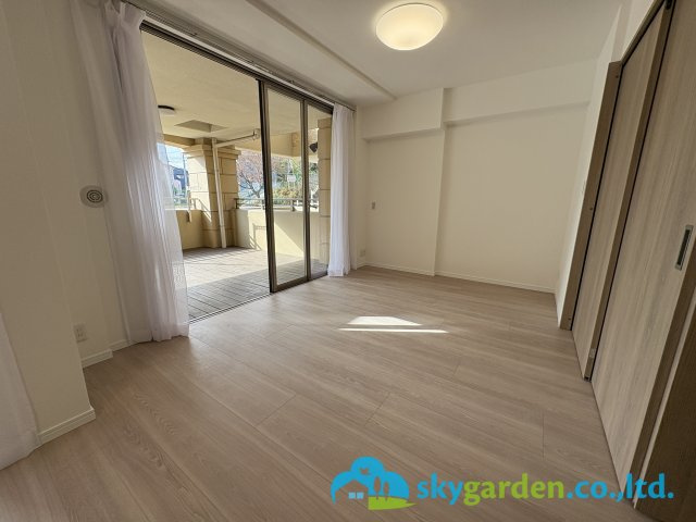 グランシティユーロコート藤沢の居間・リビング|ゆったりとした居間です