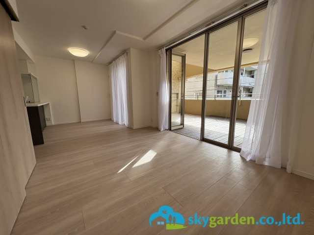 グランシティユーロコート藤沢の居間・リビング|ゆったり過ごせる居間です