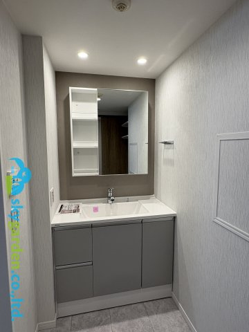 グランシティユーロコート藤沢の独立洗面台