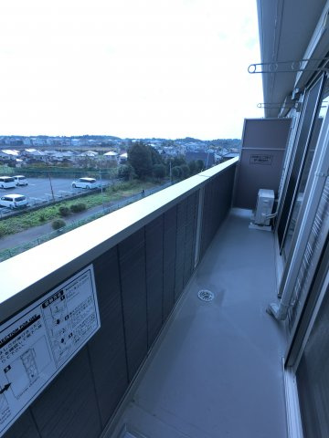 【バルコニー】